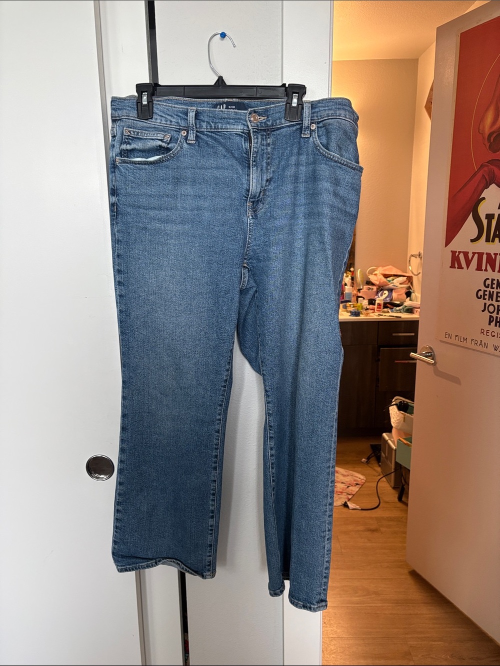 GAP Men's Straight-Leg Medium Blue Denim Jeans